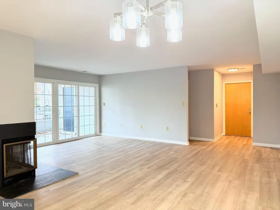 111 Biscayne Ct #4, Princeton, NJ 08540 - Image #3