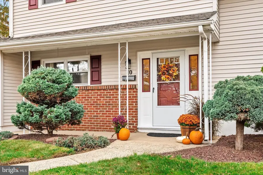 10 Carl Sandburg Dr, Hamilton Square, NJ 08690 - Image #3