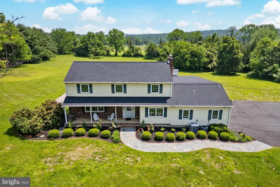 1602 Harbourton Rocktown Rd, Hopewell Township, NJ 08530 - Image #2