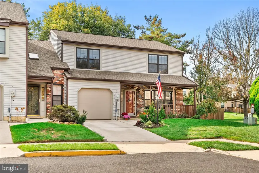 7 Gail Ct, Robbinsville, NJ 08691 - Image #2