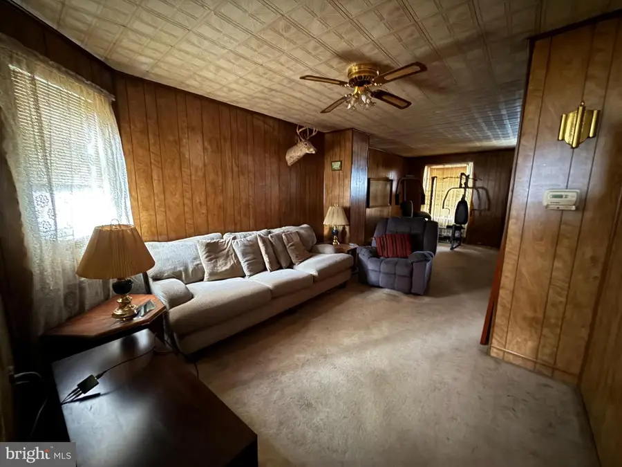 921 Genesee St, Trenton, NJ 08610 - Image #2