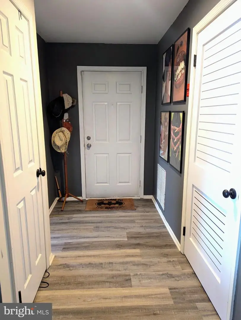 409 Silvia St, Ewing Township, NJ 08628 - Image #3