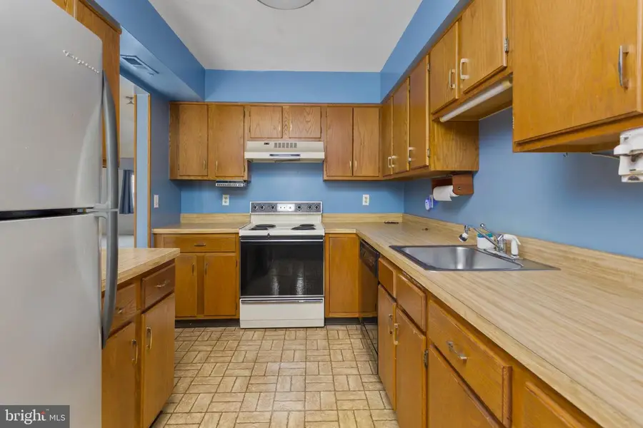 12 Jacob Ct, Ewing Township, NJ 08628 - Image #2