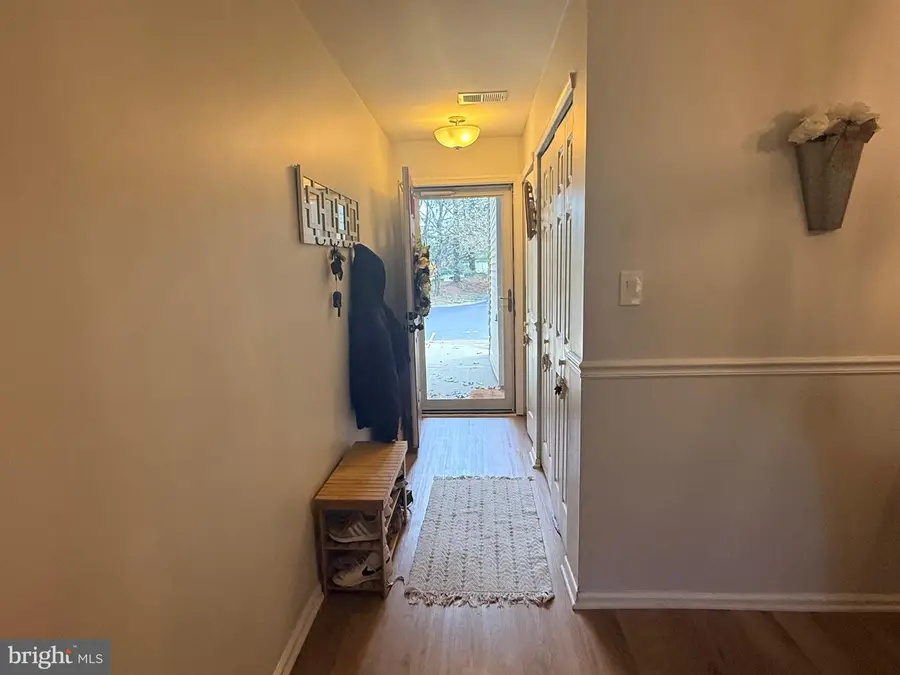 32 Juniper Ct, Lawrenceville, NJ 08648 - Image #3