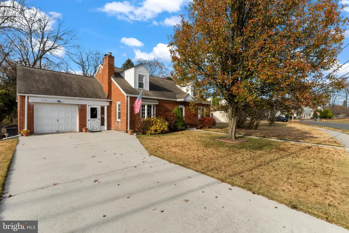 111 Norcross Cir, Mercerville, NJ 08619 - Image #1