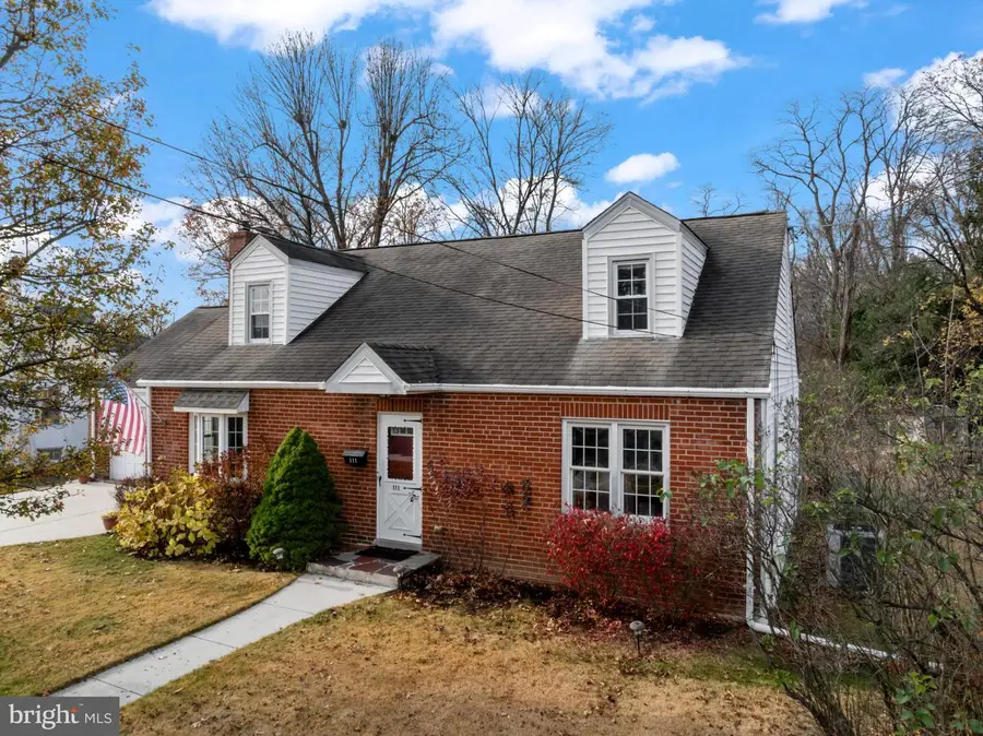 111 Norcross Cir, Mercerville, NJ 08619 - Image #2