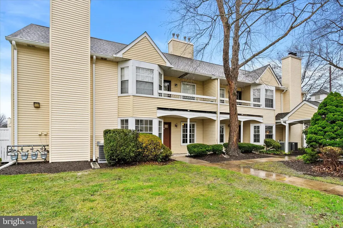 158 Mill Run E, Hightstown, NJ 08520 - Image #1