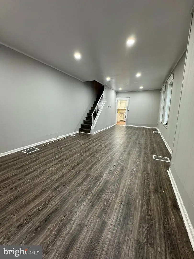 107 Wayne Ave, Trenton, NJ 08618 - Image #1