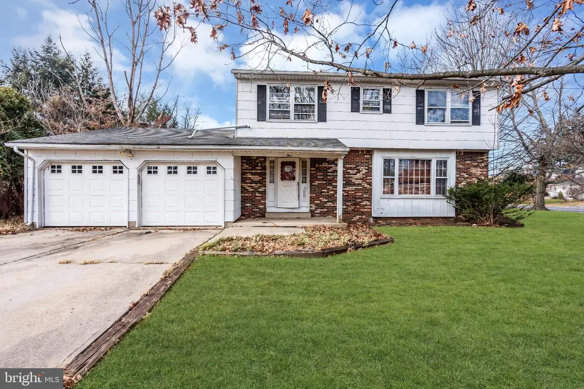 1 Colleen Cir, Ewing Township, NJ 08638 - Image #1