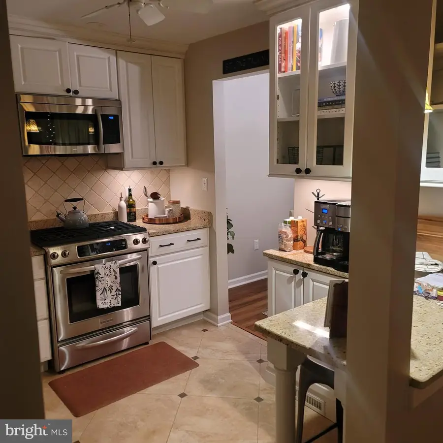 30 Holly Ct, Trenton, NJ 08619 - Image #2