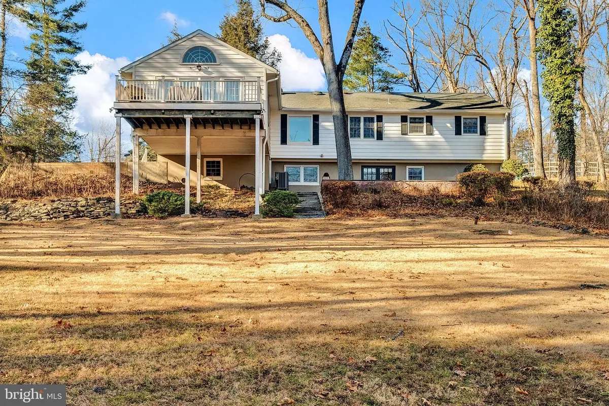 18 Forrest Blend Dr, Titusville, NJ 08560 - Image #1