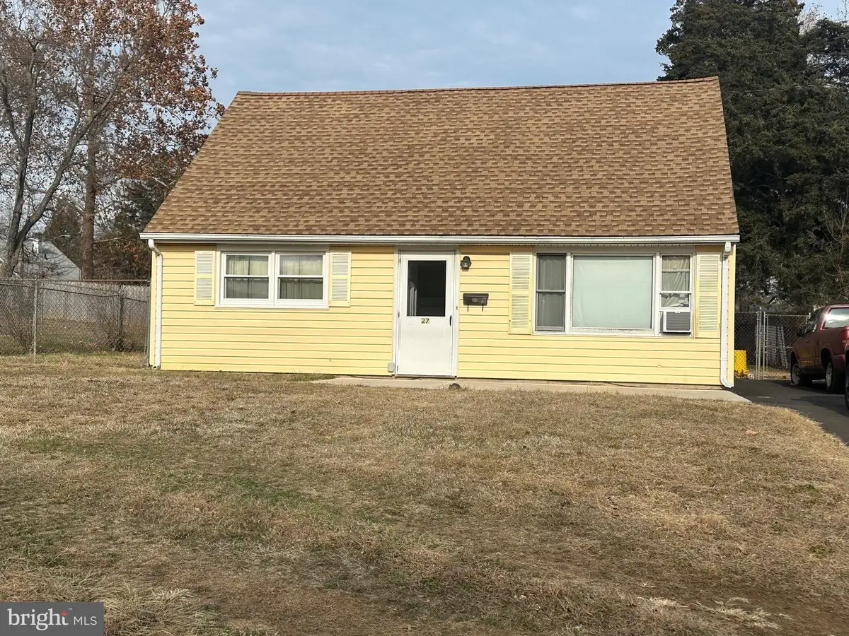 27 Walton Ave, Trenton, NJ 08618 - Image #1