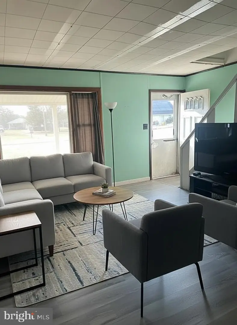 27 Walton Ave, Trenton, NJ 08618 - Image #3