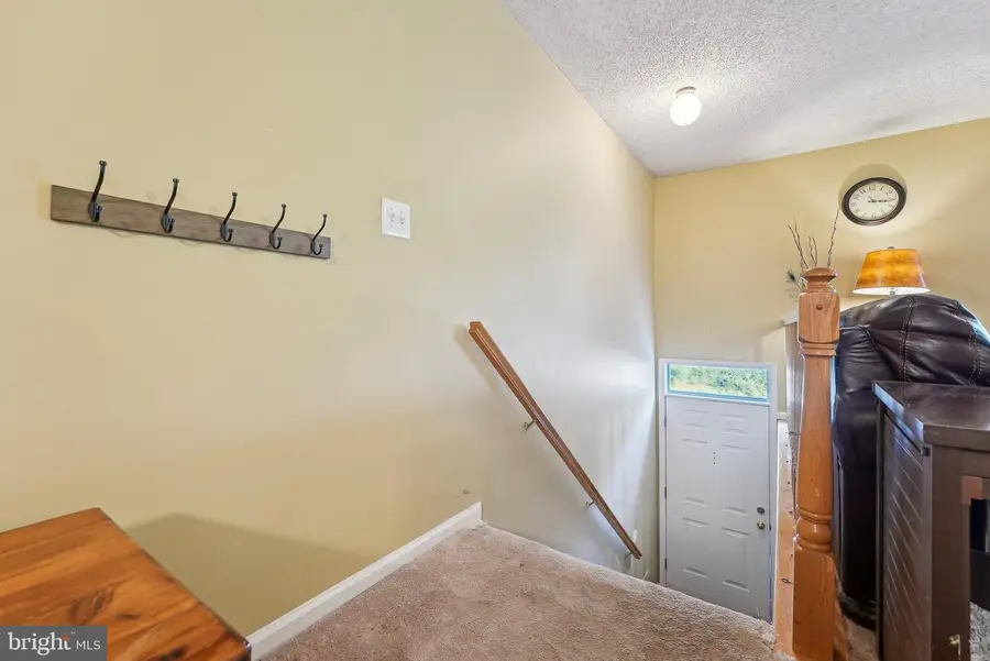 209 Castleton Ct, Pennington, NJ 08534 - Image #3