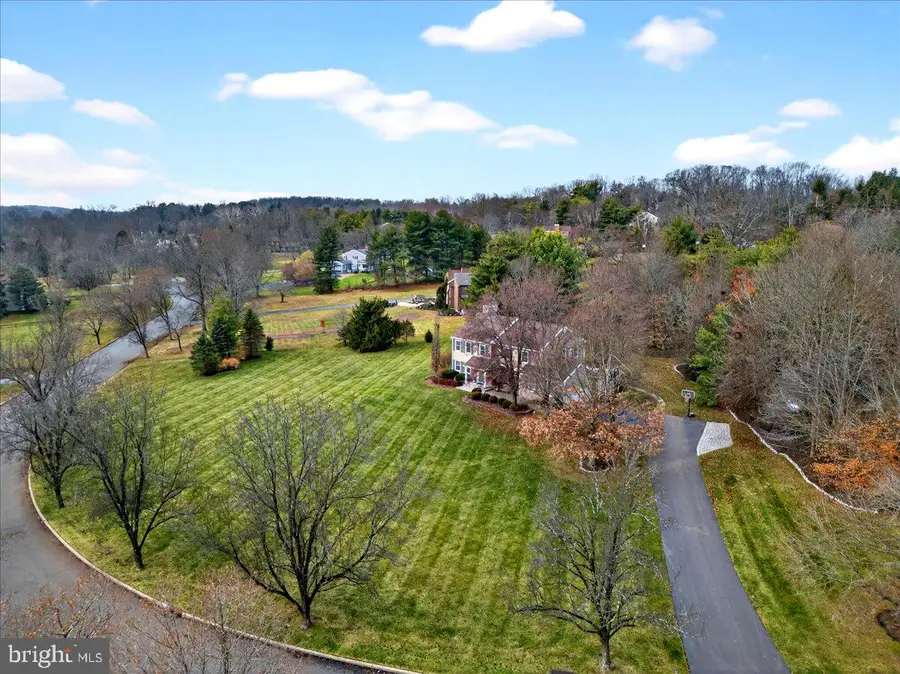 5 Spring Hollow Dr, Hopewell, NJ 08525 - Image #3
