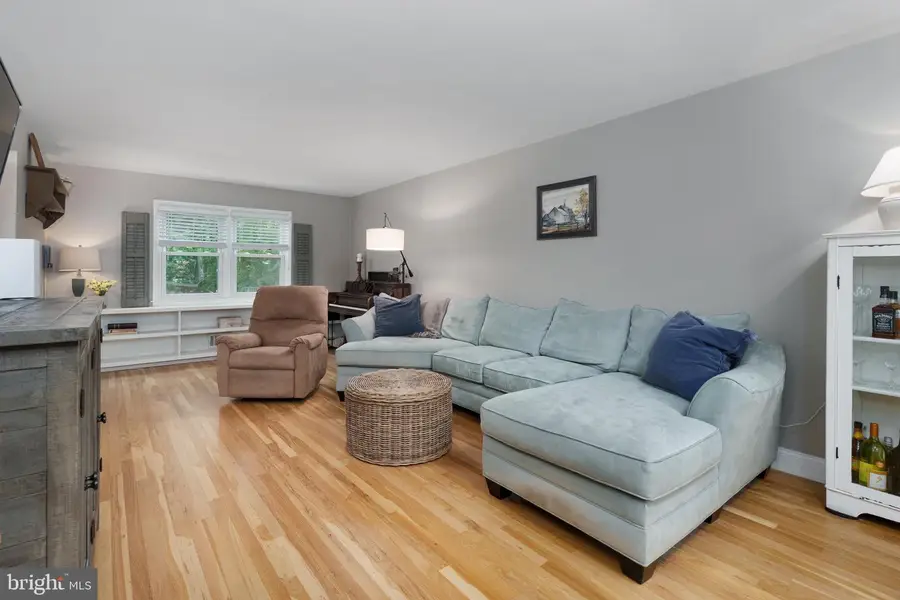 19 Van Saun Dr, Ewing Township, NJ 08628 - Image #3