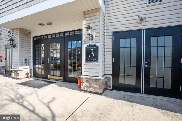 345 Masterson Ct, EWING, NJ 08618