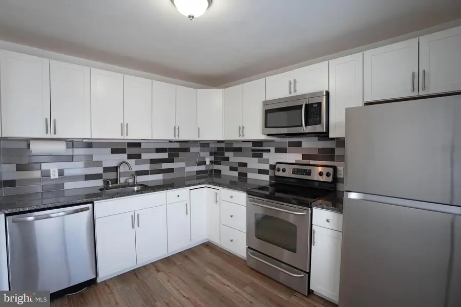 2-z-2 Avon, East Windsor, NJ 08520 - Image #3