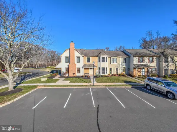 18 Devon Ct, ROBBINSVILLE, NJ 08691