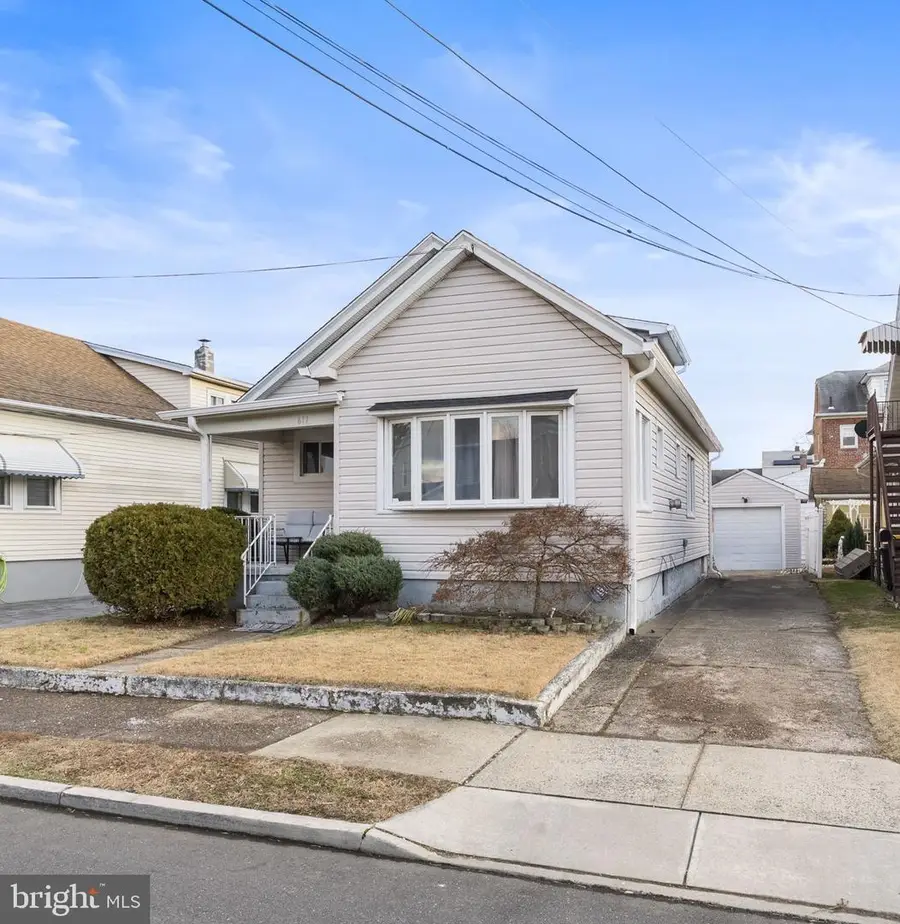 611 E Brown St, Hamilton, NJ 08610 - Image #2