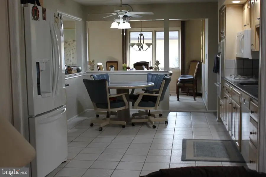 8 Mint Leaf Dr, Hamilton, NJ 08690 - Image #2