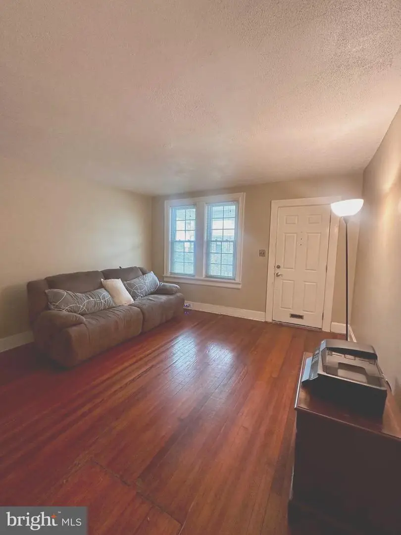 123 Vine St, Trenton, NJ 08638 - Image #3