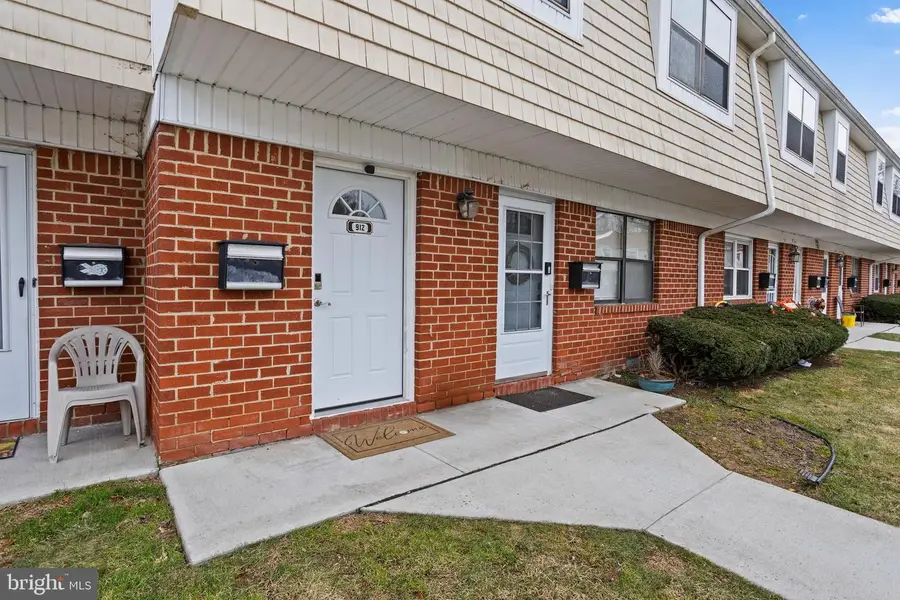 912 Silver Ct, Hamilton, NJ 08690 - Image #2