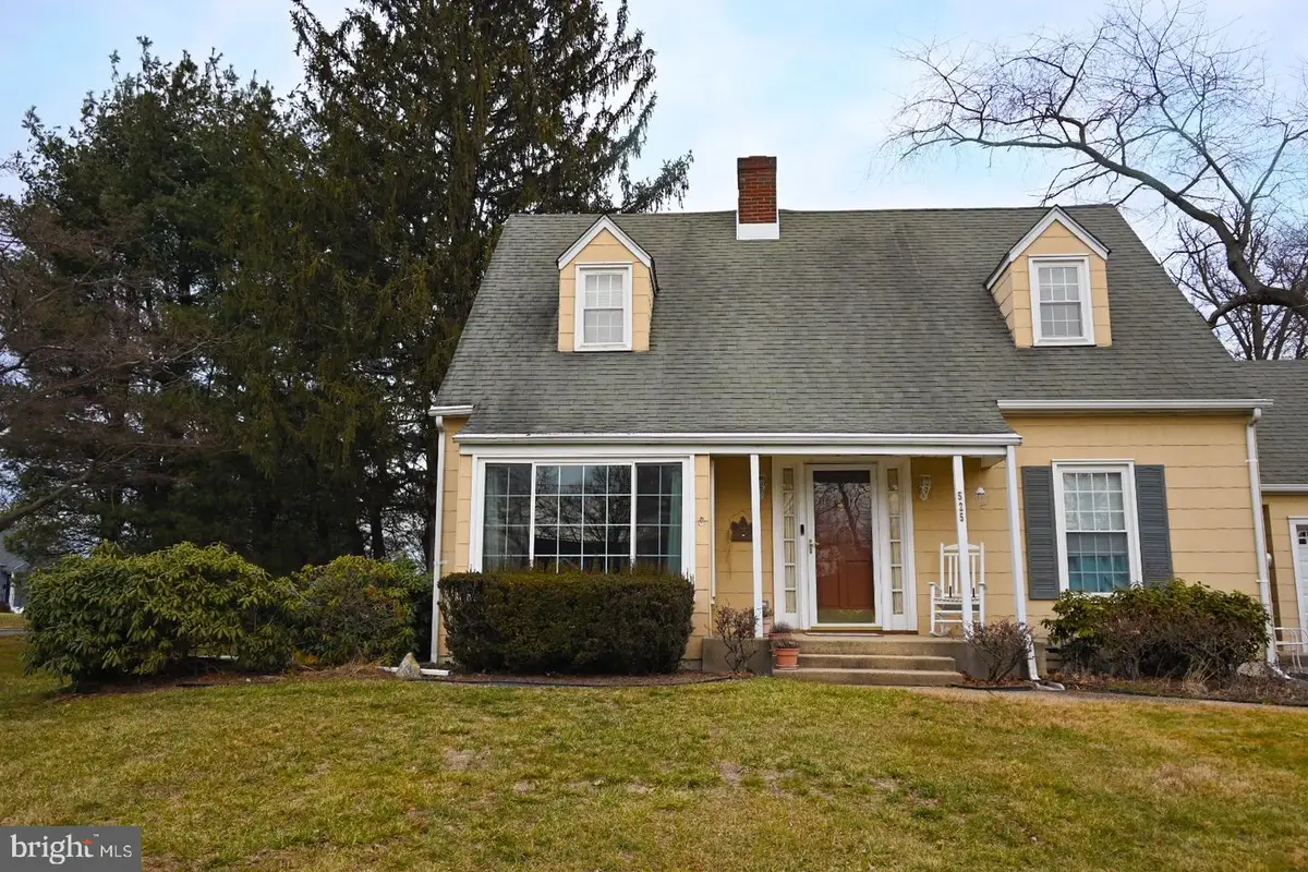 525 Cleardale Ave, Trenton, NJ 08618 - Image #1