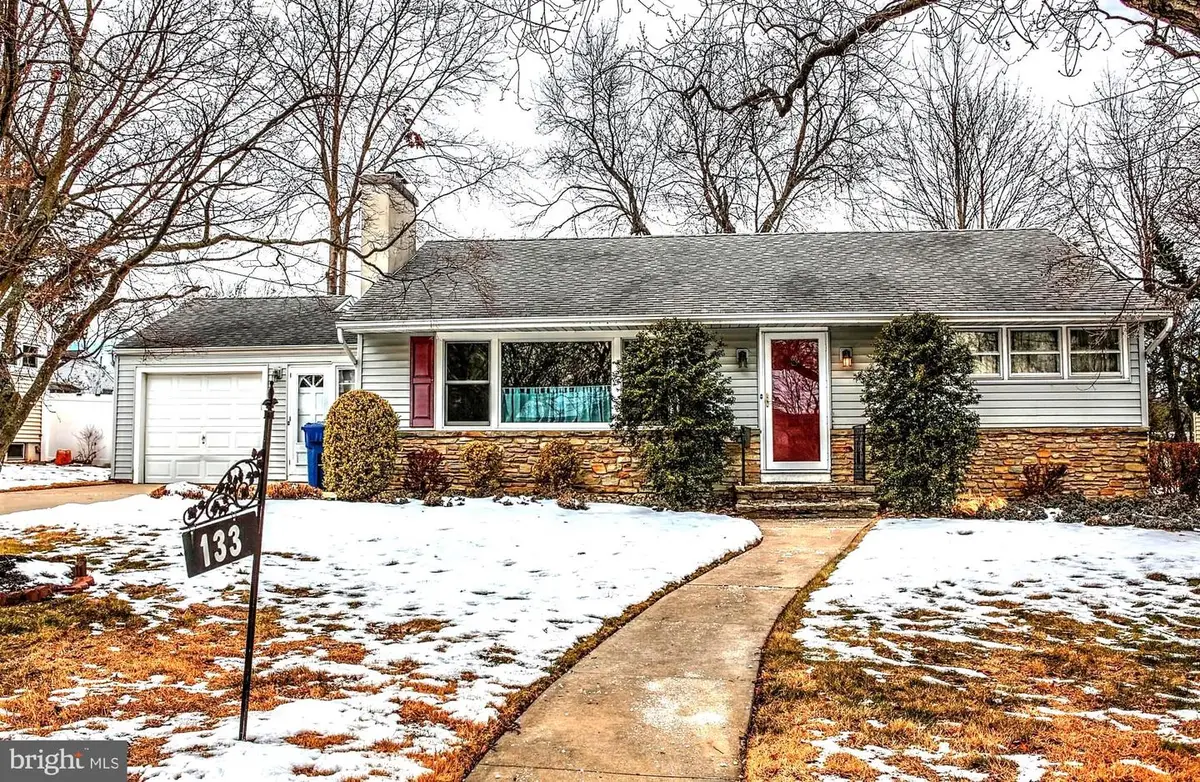 133 Villanova Dr, Trenton, NJ 08648 - Image #1