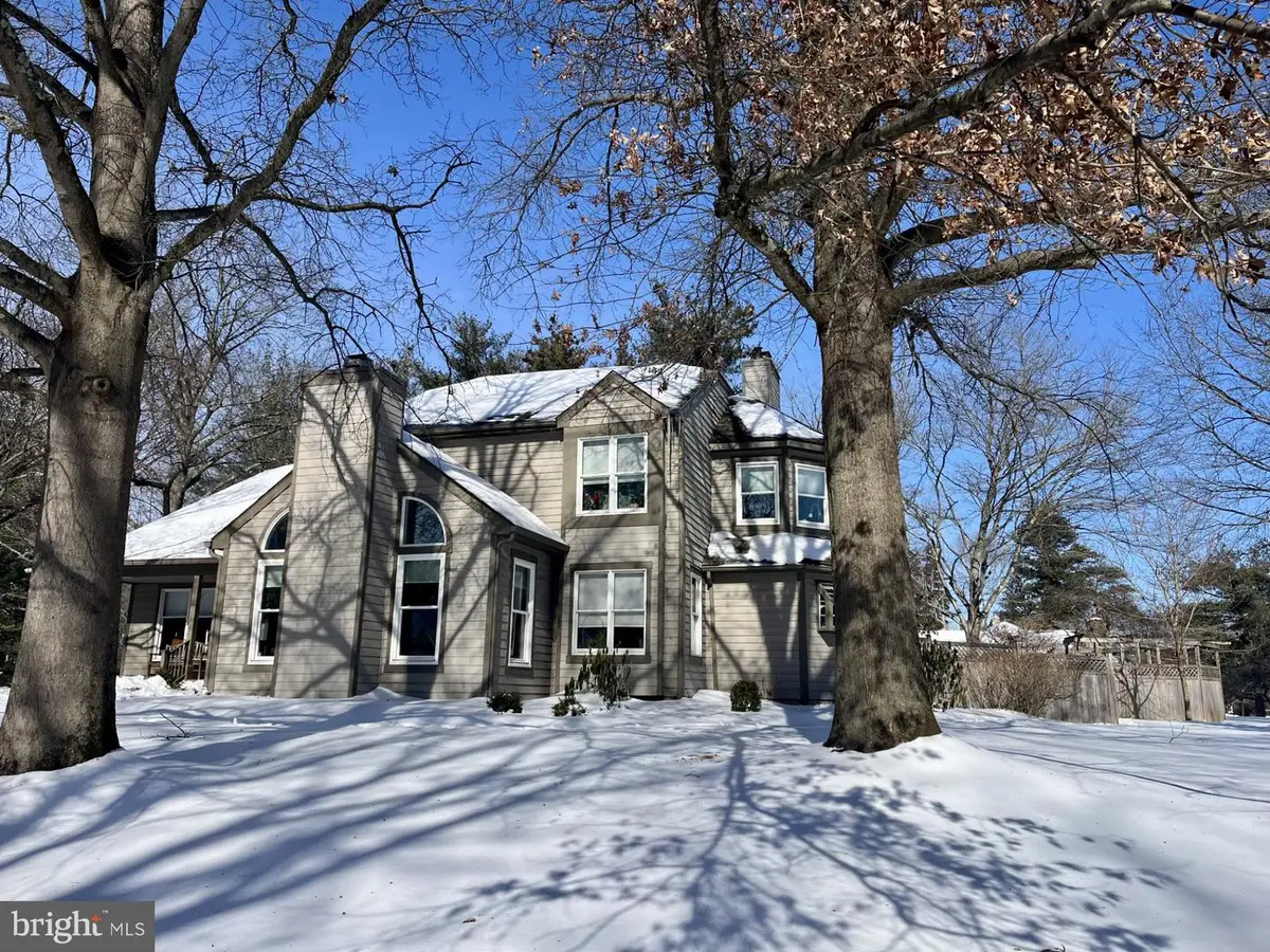 2 Baldwin Ct, Pennington, NJ 08534 - Image #1