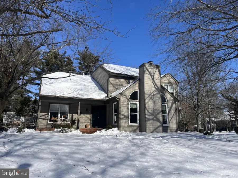 2 Baldwin Ct, Pennington, NJ 08534 - Image #2