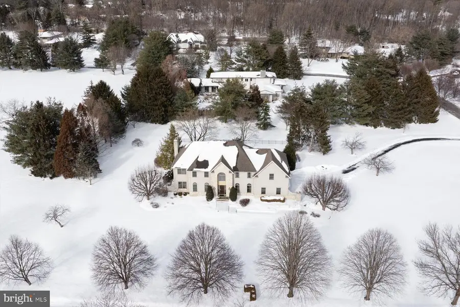 7 Tomlyn Dr, Princeton, NJ 08540 - Image #2