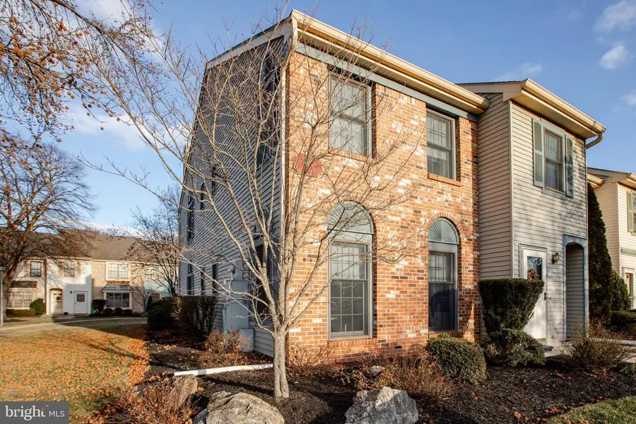 109 Wyndham Pl, Robbinsville, NJ 08691 - Image #2