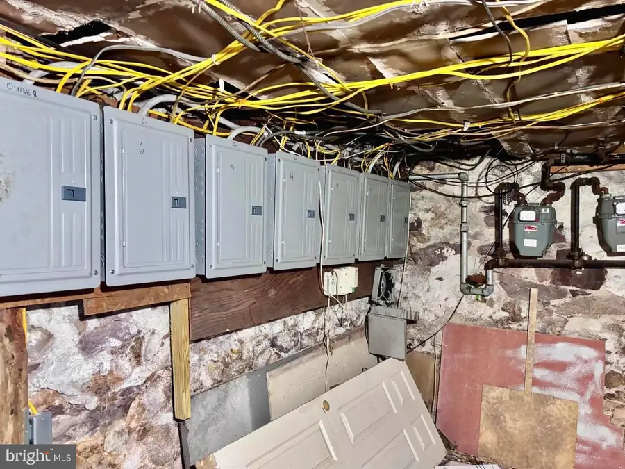 42 Maple Ave, Trenton, NJ 08618 - Image #3