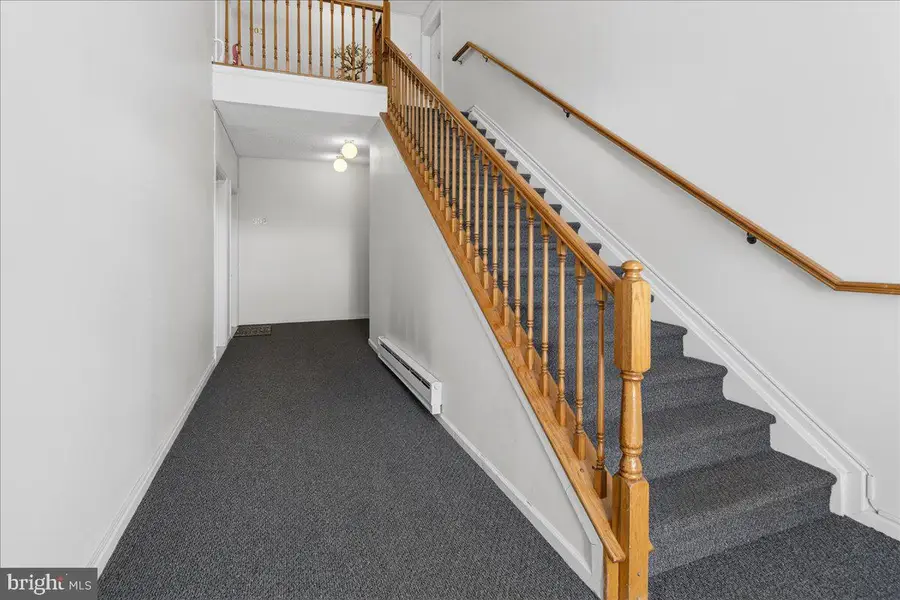 902 Sea Pl, Lawrence Township, NJ 08648 - Image #2