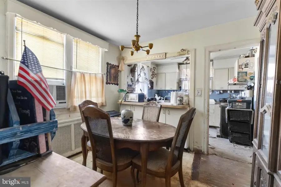 517 E Brown St, Hamilton, NJ 08610 - #3