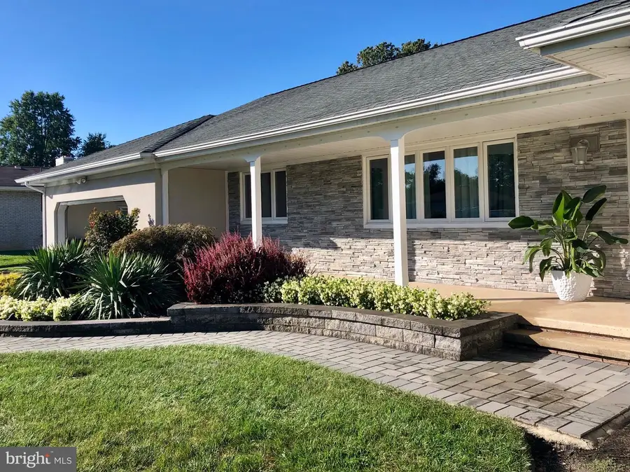 20 Azalea Way, Hamilton, NJ 08690 - #3