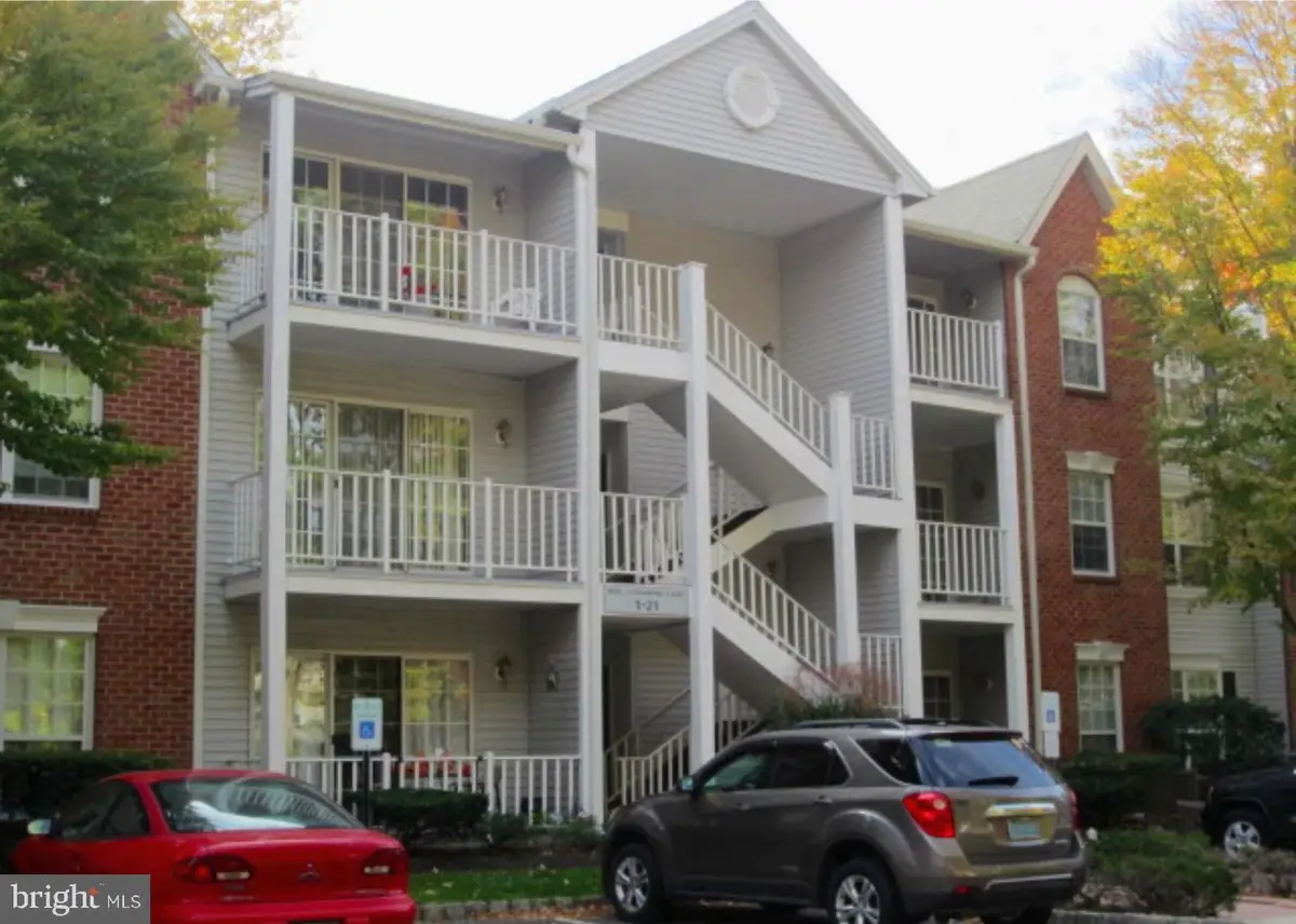 14 Versailles Ct, Trenton, NJ 08619 - Image #1