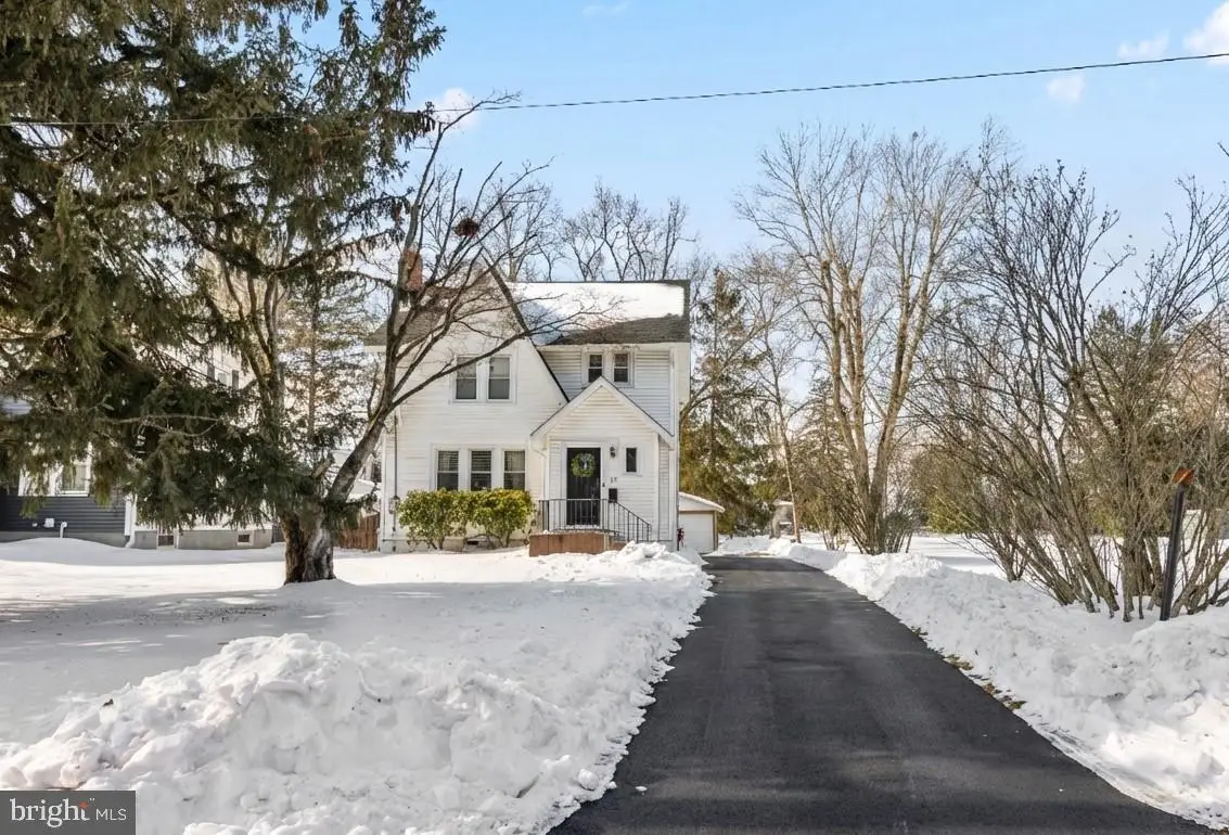 37 Van Duyn Dr, Ewing Township, NJ 08628 - Image #1