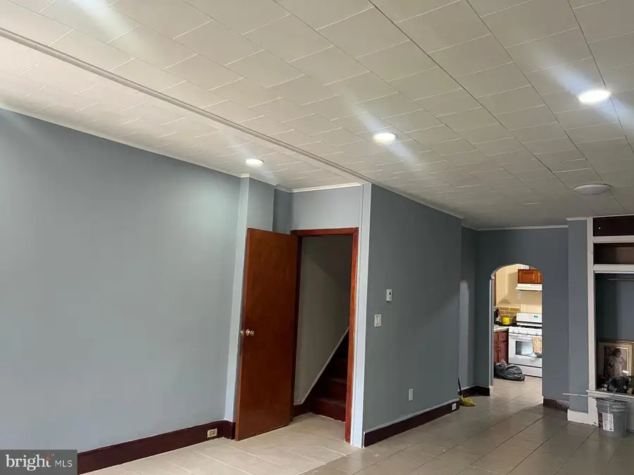 445 S Olden Ave, Trenton, NJ 08629 - Image #2