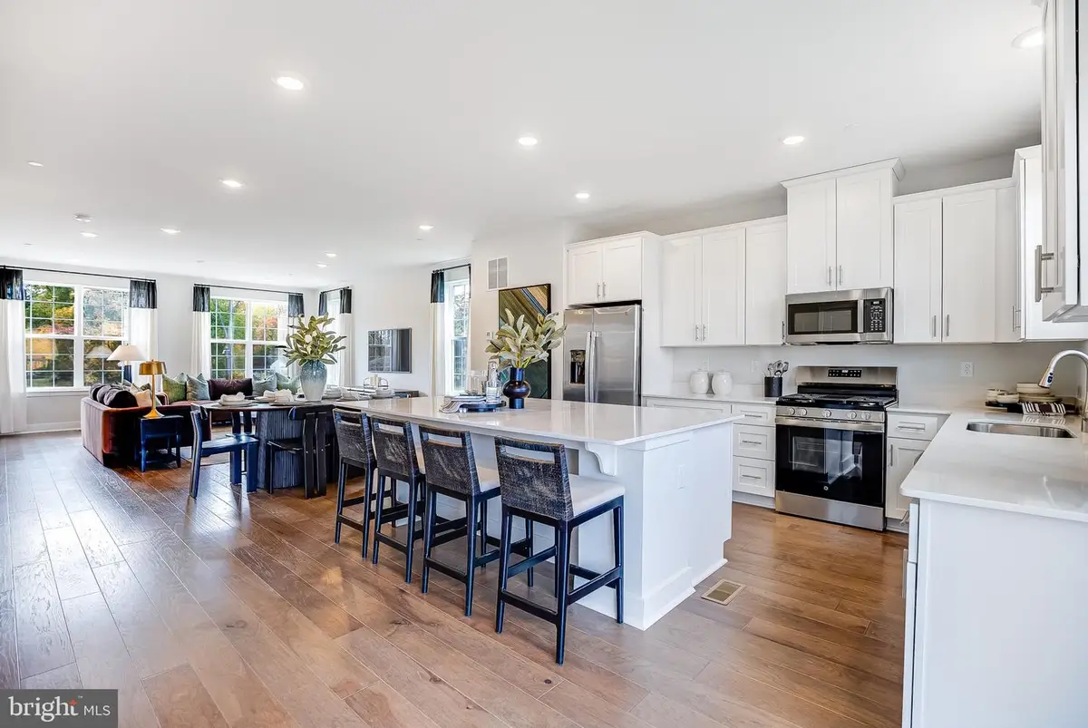 109 Fred Clark Dr, Pennington, NJ 08534 - Image #1