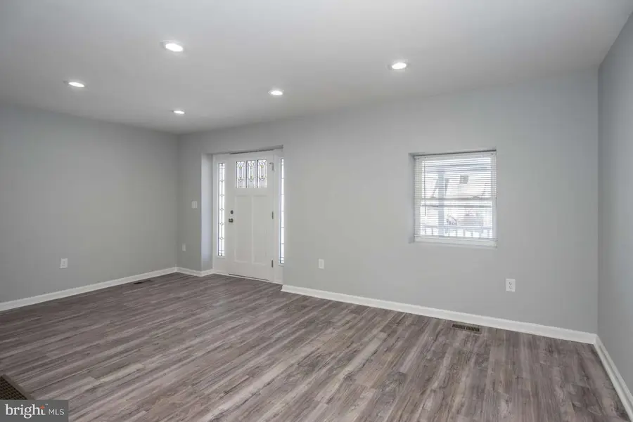 119 Robbins Ave, Trenton, NJ 08638 - Image #2