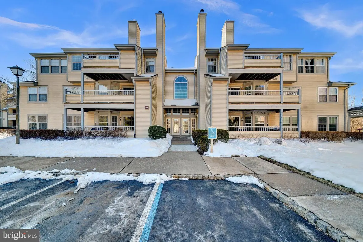 205 Salem Ct #11, Princeton, NJ 08540 - Image #1