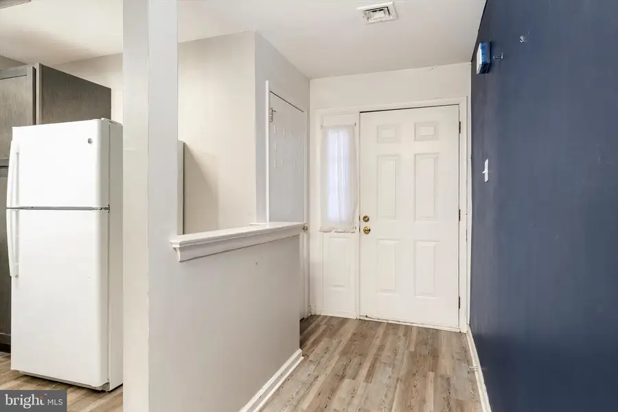 76 Pinewood Dr, Hamilton, NJ 08690 - #3