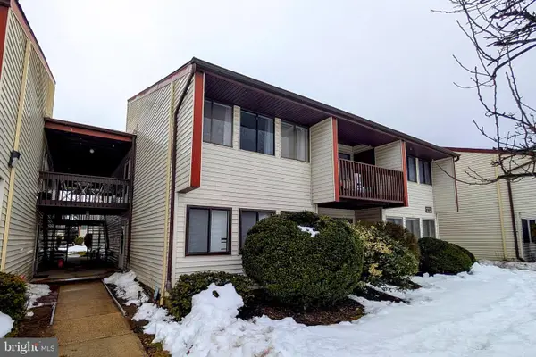 F20 Avon Dr, EAST WINDSOR, NJ 08520