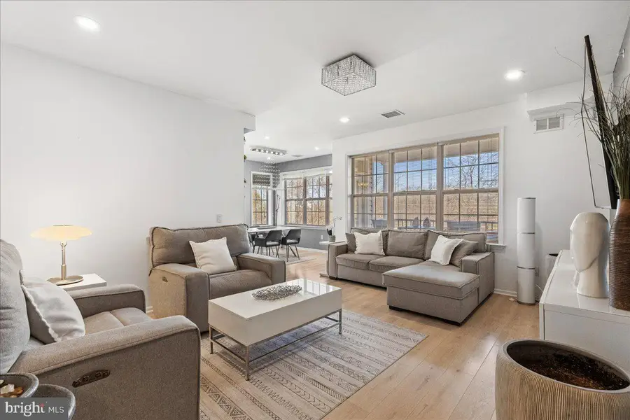 532 Timberlake Dr, Ewing, NJ 08618 - #3