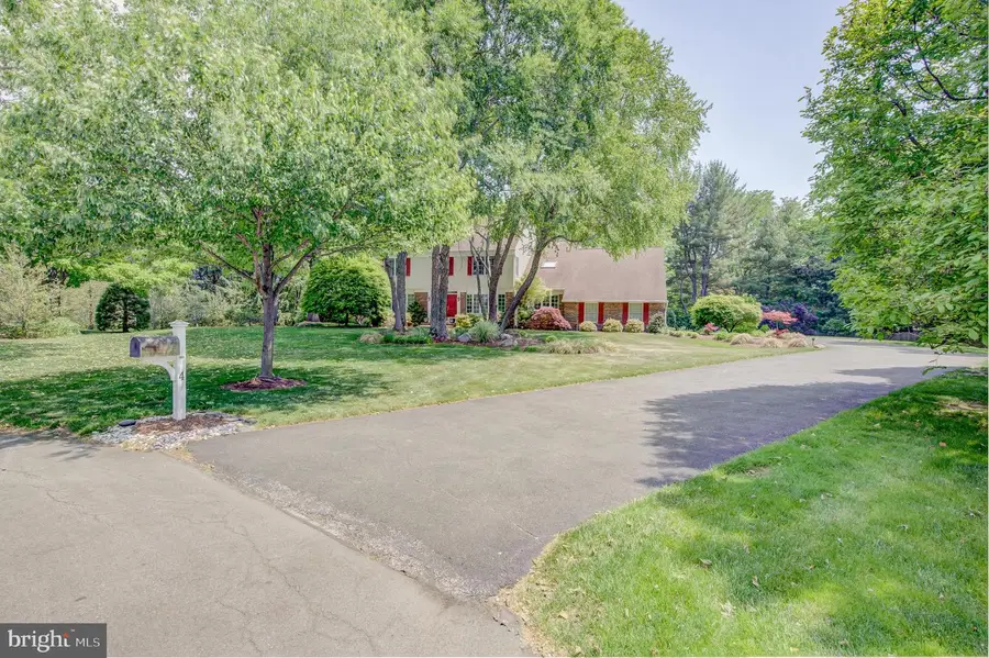 4 Guilford Ct, Princeton Junction, NJ 08550 - #2