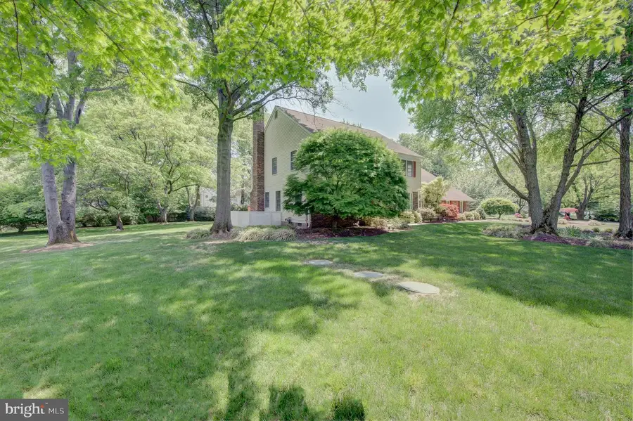 4 Guilford Ct, Princeton Junction, NJ 08550 - #3