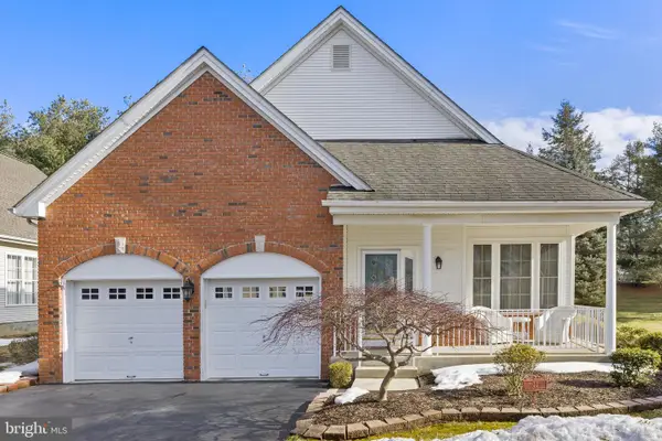 22 Hummingbird Dr, HAMILTON, NJ 08690