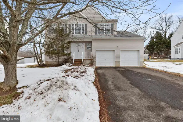 23 Sundew Dr, TRENTON, NJ 08638